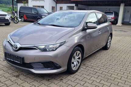 Toyota Auris 43.561 km 11.900 &euro; Haibach 94353