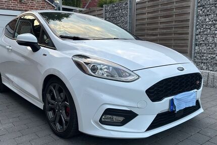 Ford Fiesta 28.000 km 11.990 &euro; Werne 59368