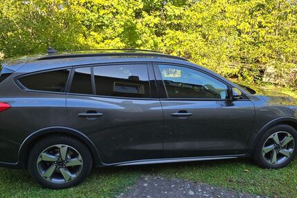 Ford Focus 67.500 km 15.600 &euro; Bautzen 02625