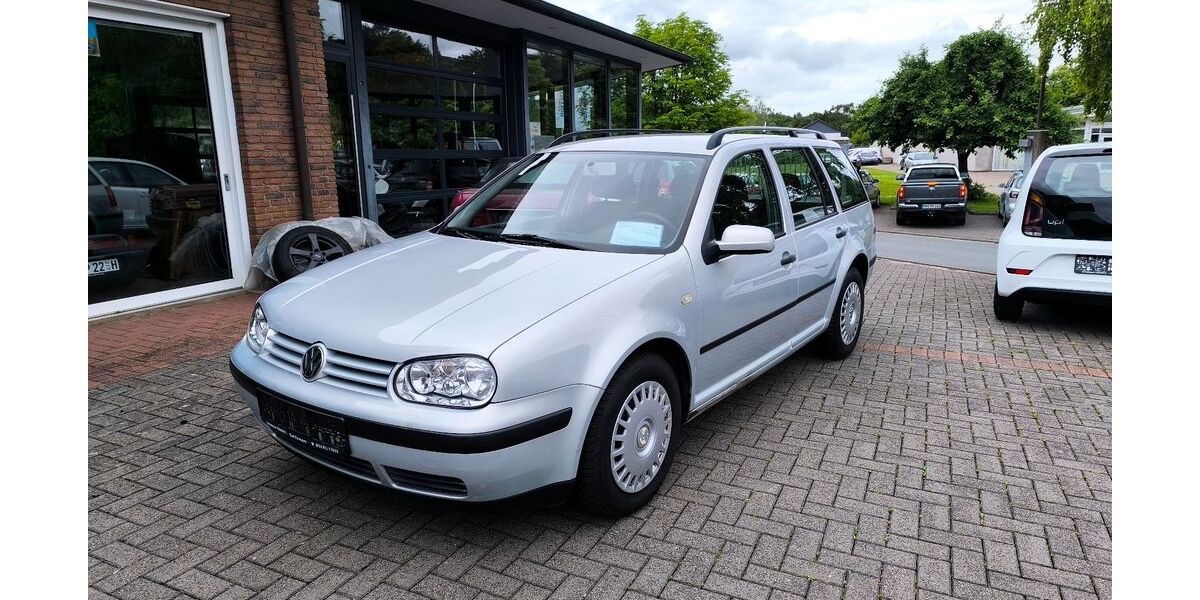 VW Golf 190.000 km 2.300 &euro; Lügde 32676