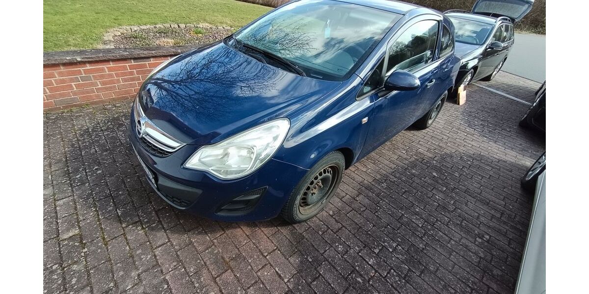 Opel Corsa 164.991 km 2.200 &euro; Lügde 32676
