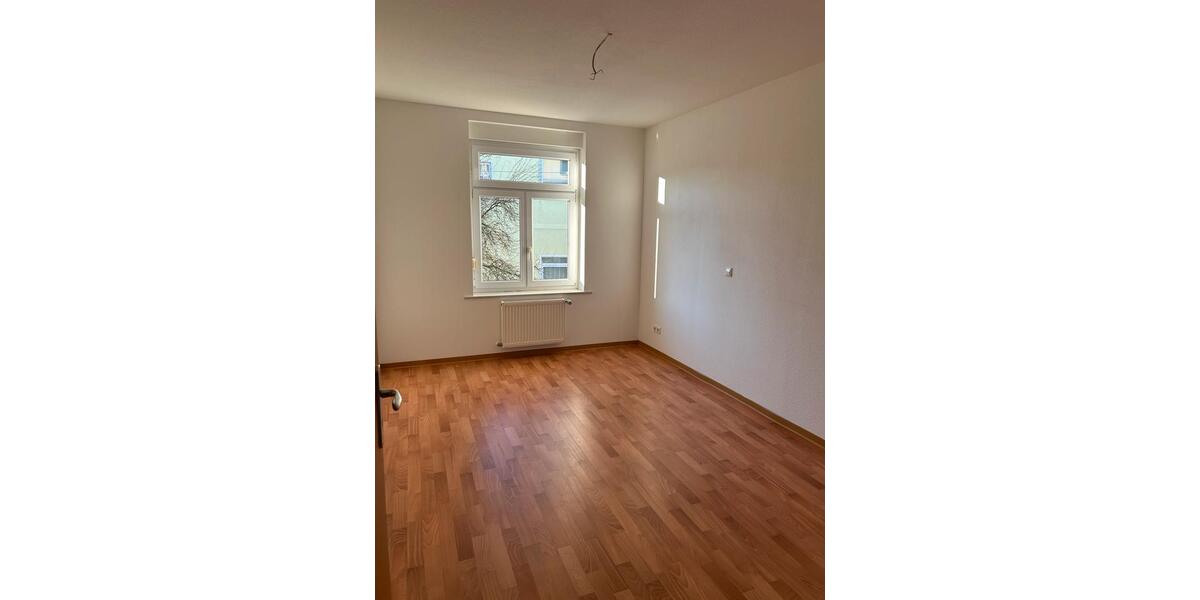 Etagenwohnung Treuen - 4 Zimmer, 79 m&sup2;, 622&euro; | Angebot:24572745