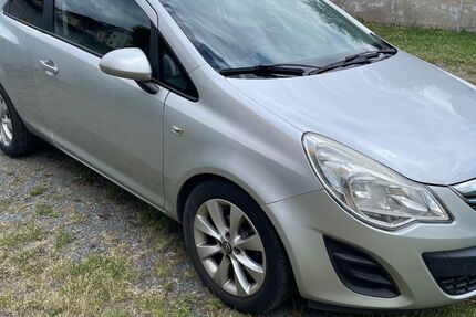 Opel Corsa 43.485 km 5.950 € Plauen 08527