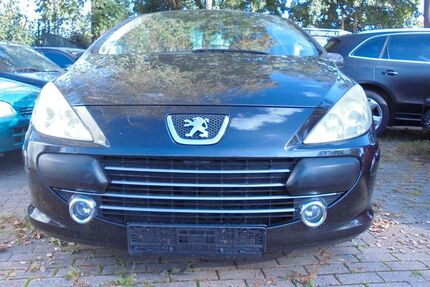 Peugeot 307 200.000 km 1.200 &euro; München OT Trudering-Riem 81825