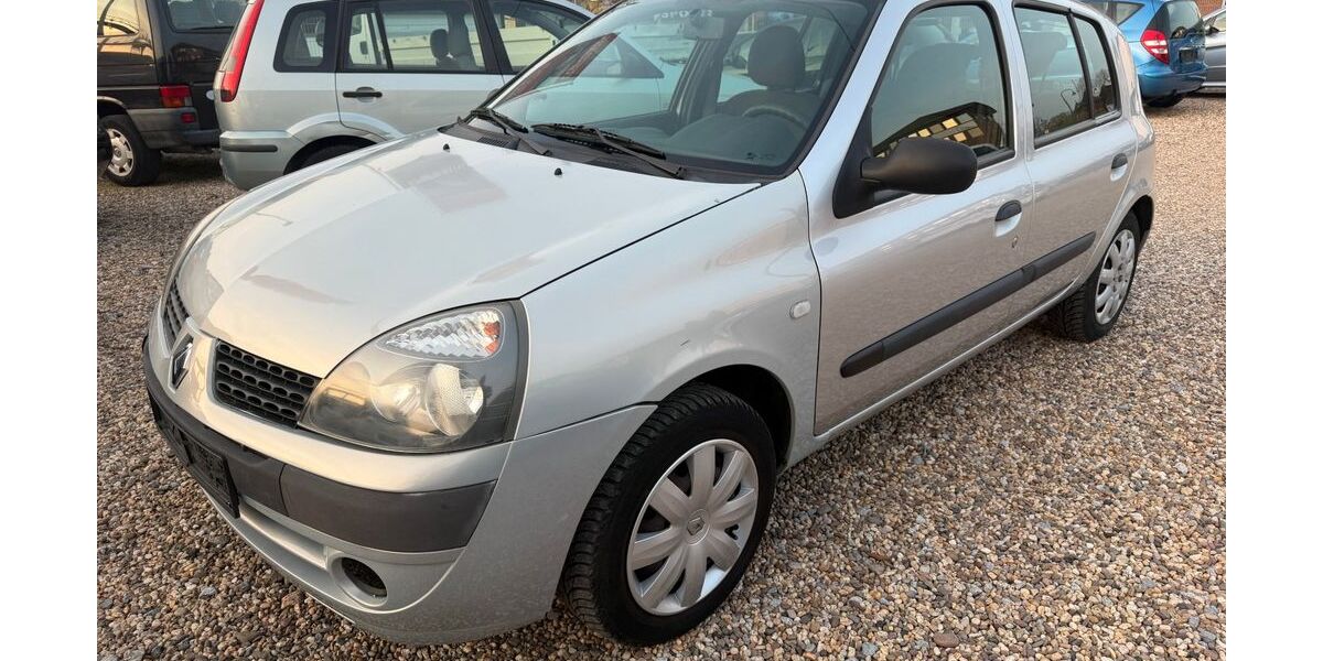 Renault Clio 72.500 km 2.650 &euro; Leverkusen 51371