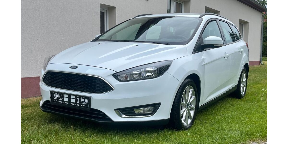 Ford Focus 52.000 km 9.499 &euro; Guben 03172