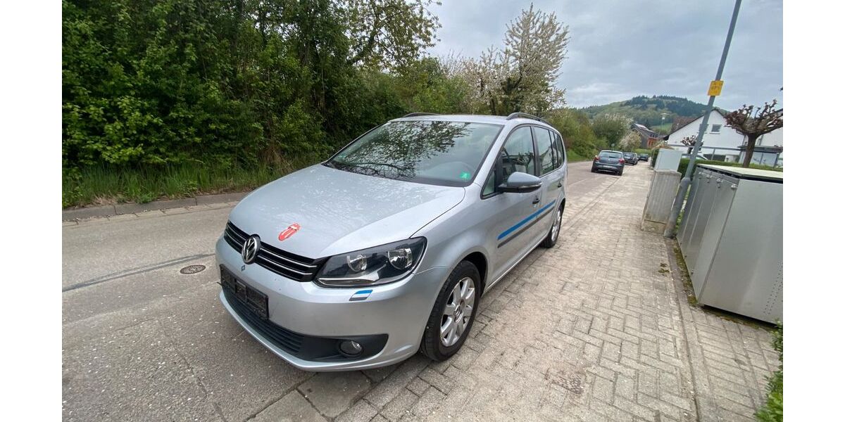 VW Touran 250.000 km 2.999 &euro; March 79232