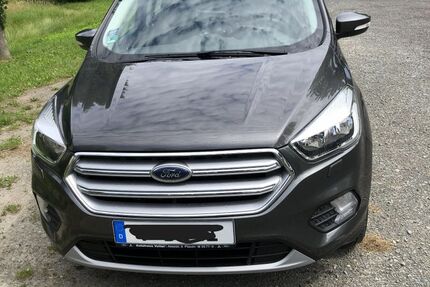 Ford Kuga 28.500 km 12.400 &euro; Mühltroff 07919