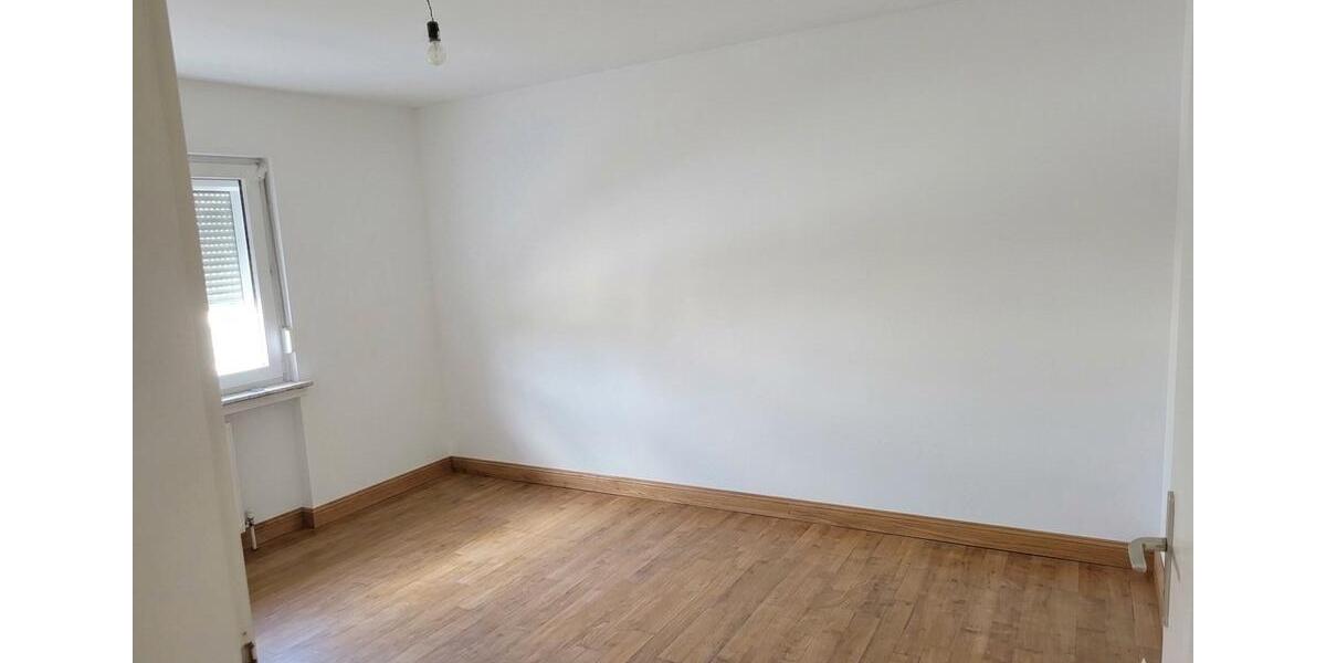 Etagenwohnung Bad Hersfeld - 3 Zimmer, 70 m&sup2;, 670&euro; | Angebot:26539082