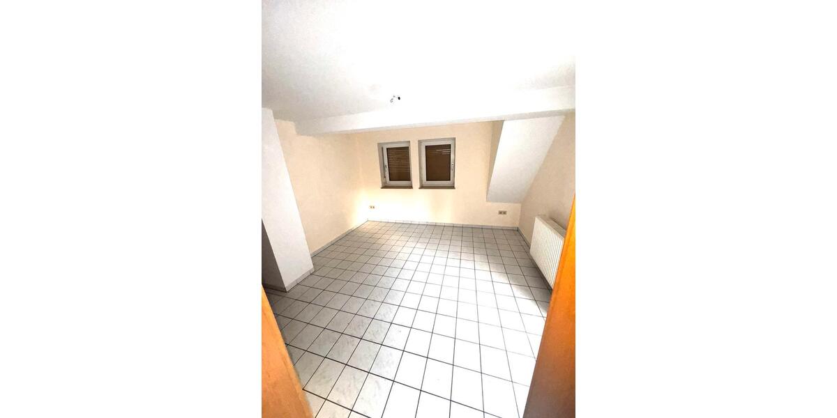 Einfamilienhaus Burkardroth - 2 Zimmer, 80 m&sup2;, 500&euro; | Angebot:25859615