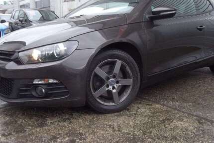VW Scirocco 124.700 km 8.699 &euro; Berlin 12277