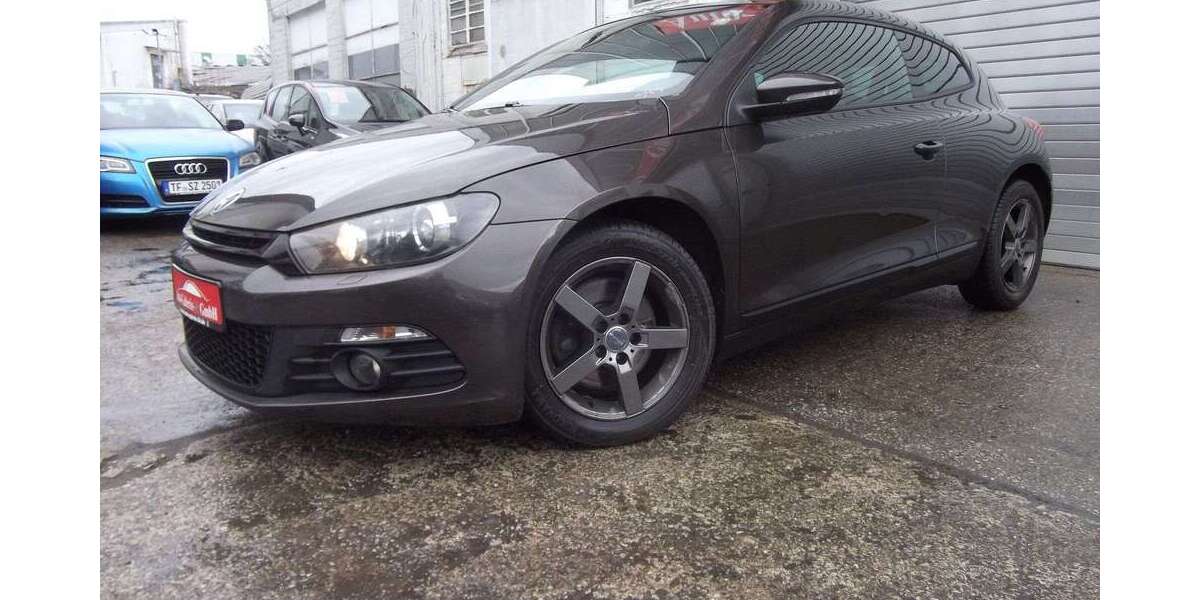 VW Scirocco 124.700 km 8.699 &euro; Berlin 12277