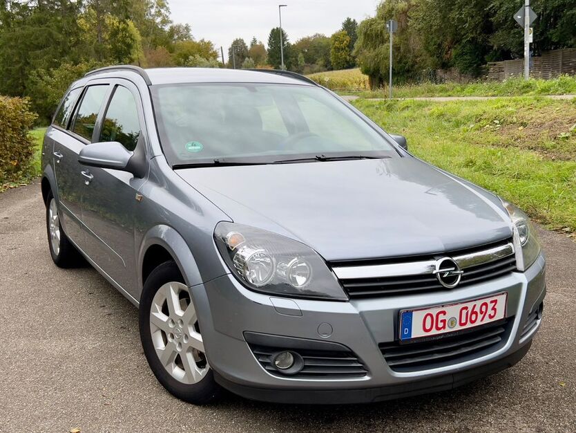 Opel Astra 210.000 km 2.249 € Lahr 77933
