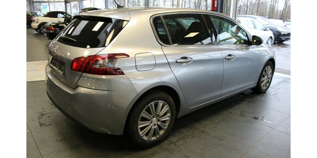 Peugeot 308 1.5 BlueHDi Allure Pack 61.193 km 13.980 &euro; Euskirchen 53881