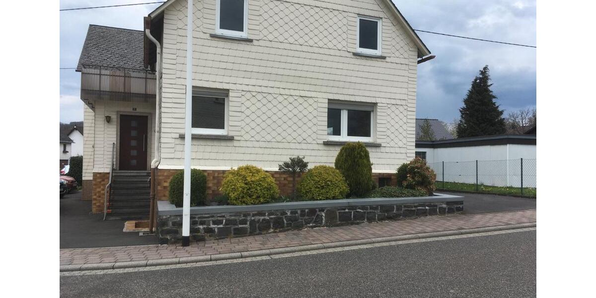 Doppelhaushälfte Bad Marienberg (Westerwald) - 8 Zimmer, 120 m&sup2;, 1.200&euro; | Angebot:26345757