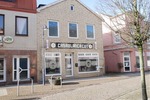 Wohn- und Geschäftshaus in 25709 Marne zu verkaufen (13.800EUR Nettokalt-Miete) - Mehrfamilienhaus, Wohnhaus Marne | Angebot:14666003