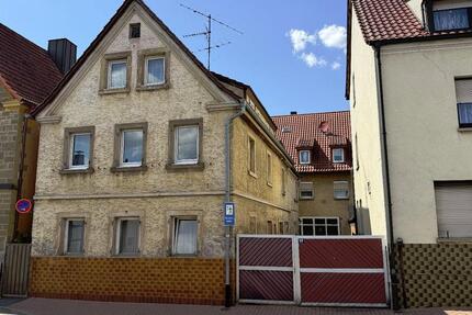 Haus Sennfeld - 13 Zimmer, 394 m&sup2;, 199.000&euro; | Angebot:27055025