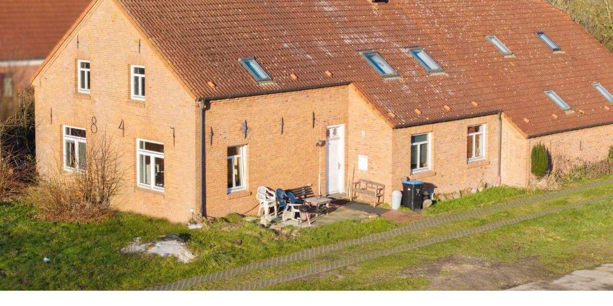 Attraktives Bauernhaus mit circa 500m² Wohn- und Nutzfläche in Moormerland *TU2505* 1 zimmer