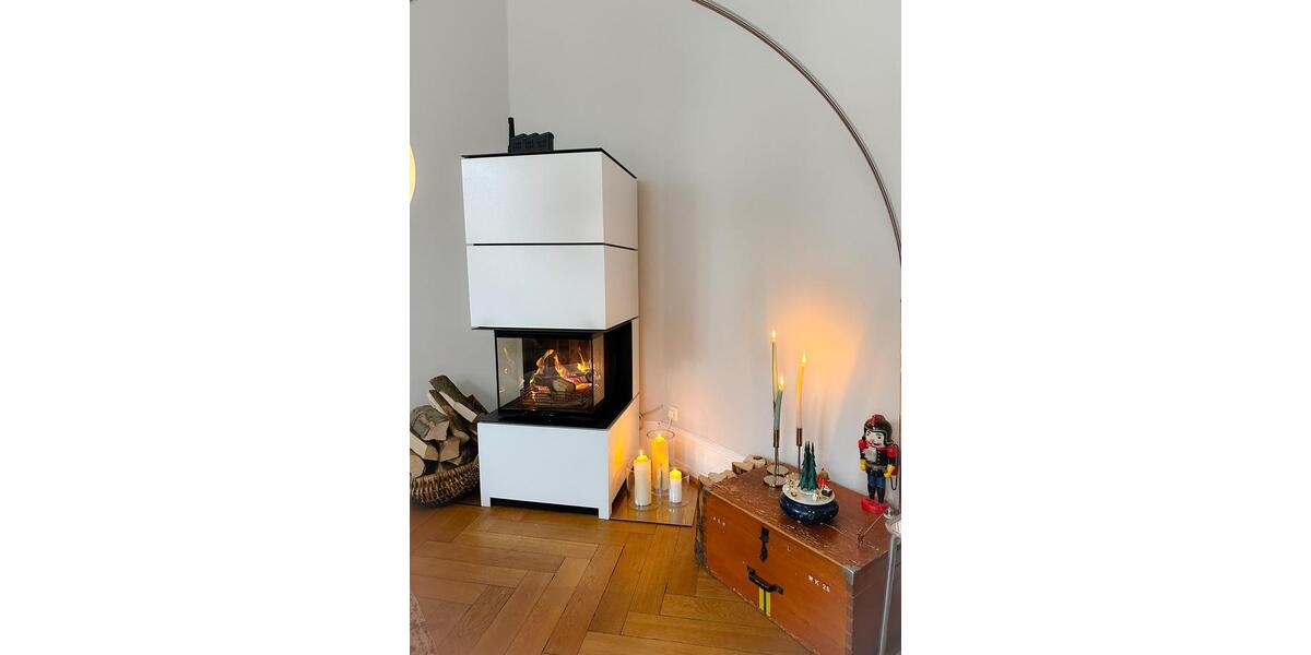 Westend-Juwel in Bestlage: Lichtdurchfluteter, kernsanierter Altbau mit Kamin, Stuckdecken, etc. 4 zimmer