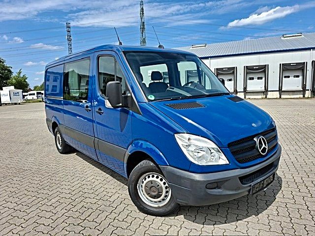 Mercedes-Benz Sprinter 199.000 km 12.990 &euro; Hamburg 20537