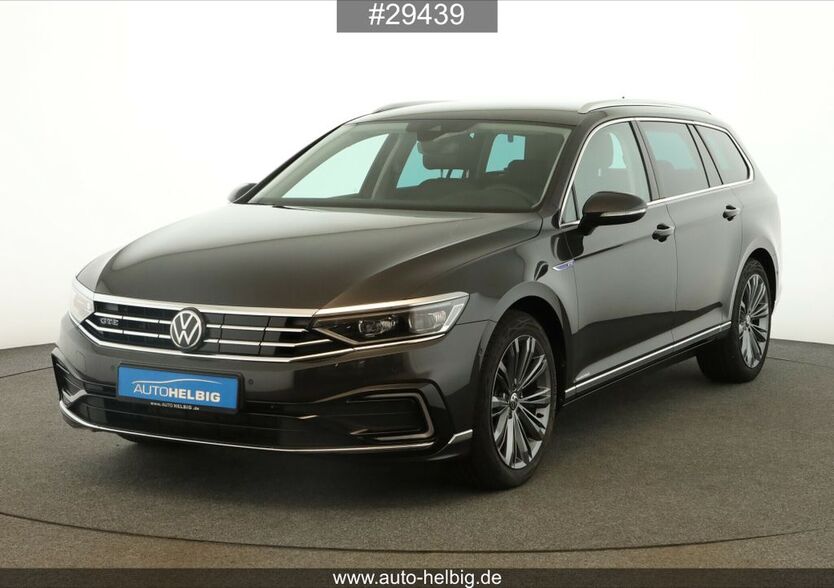 VW Passat Variant 86.700 km 23.990 € Donnersdorf 97499