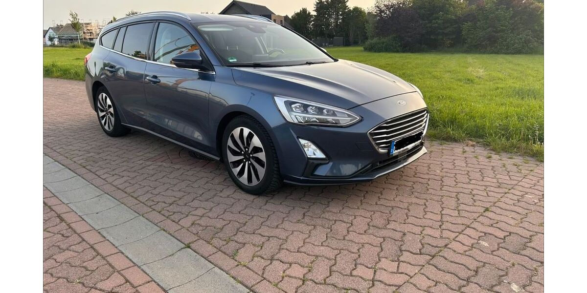 Ford Focus 140.000 km 11.599 &euro; Wegberg 41844