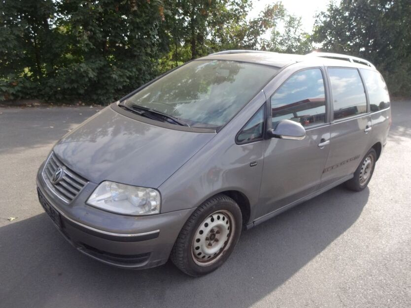 VW Sharan 235.000 km 2.500 € Zülpich 53909
