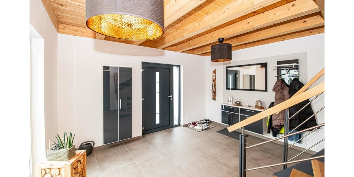 Modernes Wohnerlebnis – Großzügiges Zweifamilienhaus mit nachhaltiger Energietechnik und sofortiger Verfügbarkeit - Zweifamilienhaus Roding | Angebot:26855937