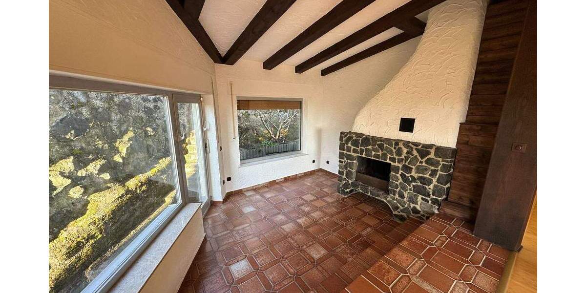 Einfamilienhaus Fritzlar - 6 Zimmer, 145 m&sup2;, 150.000&euro; | Angebot:25385502