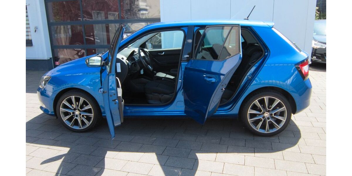Skoda Fabia 84.500 km 7.850 &euro; Paderborn 33102