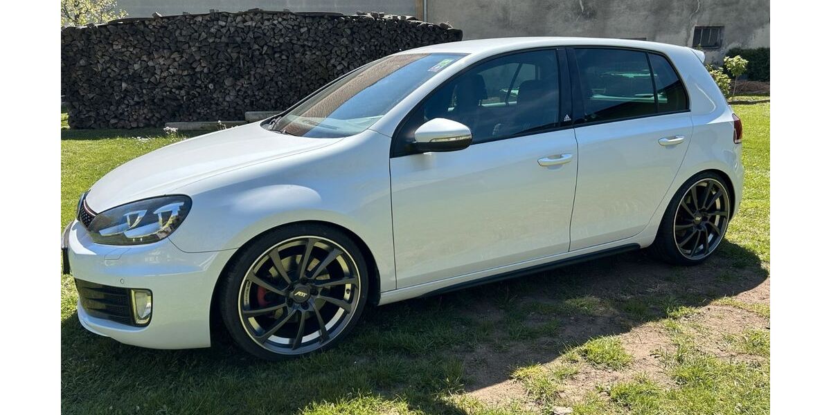 VW Golf 149.163 km 9.900 &euro; Ellingen 91792