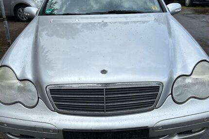 Mercedes-Benz C 200 131.611 km 3.499 &euro; Homburg 66424