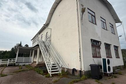 Haus Groß Grönau - 18 Zimmer, 2.000 m&sup2;, 228.000&euro; | Angebot:26826353