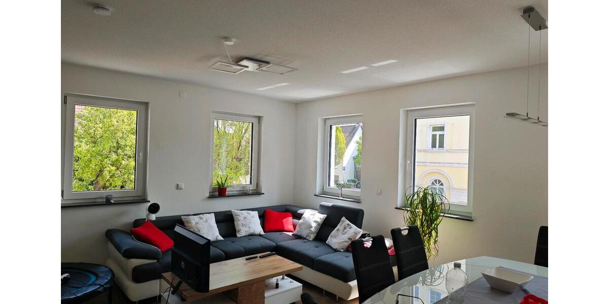 Etagenwohnung Rottenburg am Neckar - 3 Zimmer, 69 m&sup2;, 800&euro; | Angebot:26350183