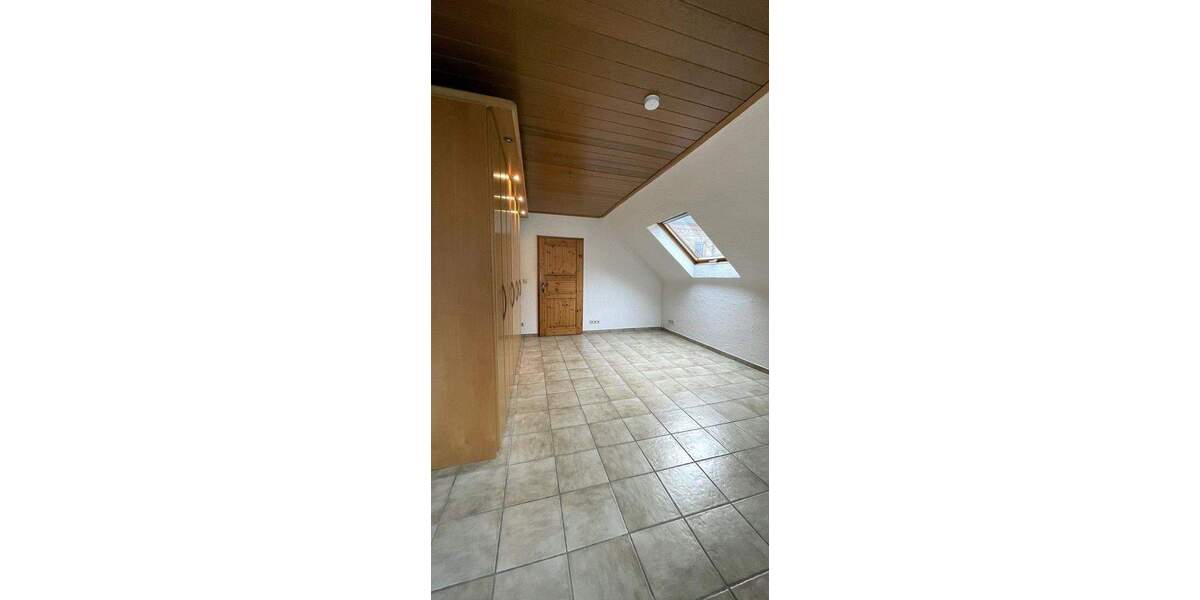Doppelhaushälfte Bad Dürkheim - 5 Zimmer, 170 m&sup2;, 1.350&euro; | Angebot:25657429