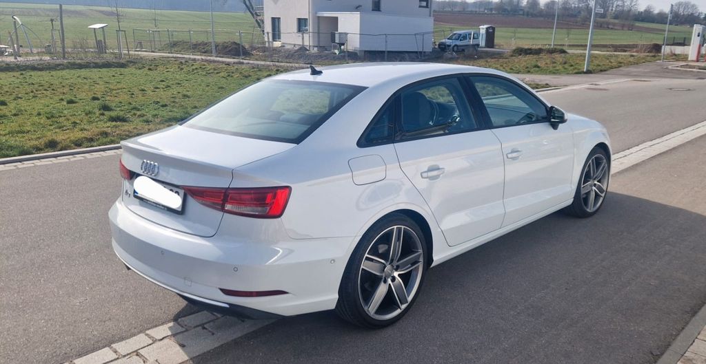Audi A3 115.000 km 15.900 &euro; Hildrizhausen 71157