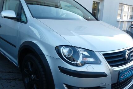 VW Touran 159.200 km 9.850 &euro; Löhne 32584