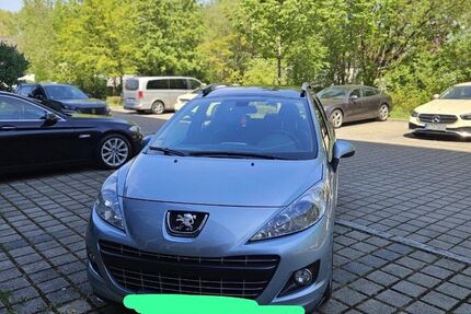 Peugeot 207 167.558 km 3.750 &euro; München 81543