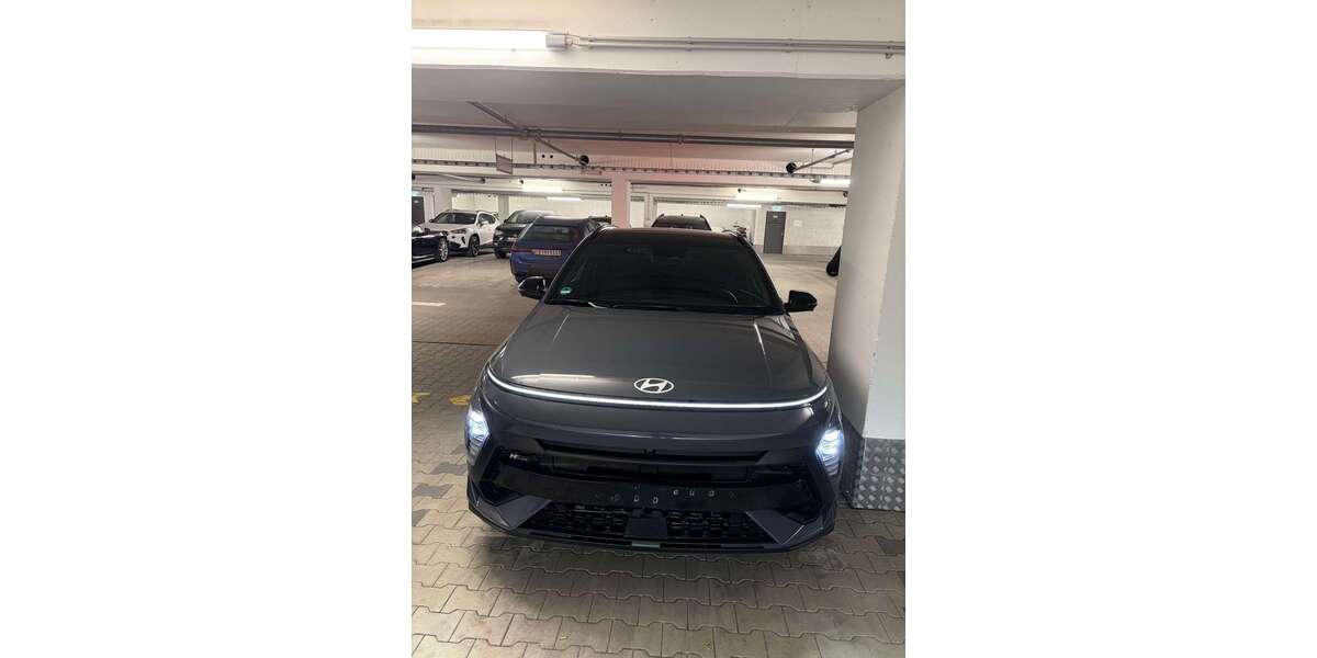 Hyundai KONA 36.573 km 27.700 &euro; München 81379