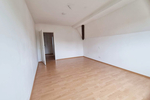 Schöne 3-Zi-Whg - FÜR MAXIMAL 2 PERSONEN -Einbauküche – Tageslichtbad – Wiesengrund in Laufweite zimmer