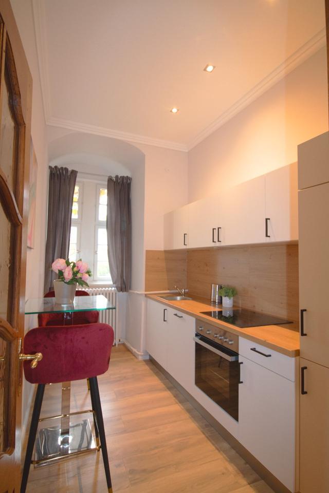 vollmöbliertes Prestigeapartment im historischen Wasserschloss Erwitte zimmer