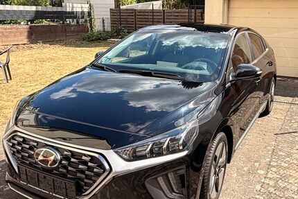 Hyundai IONIQ 66.500 km 18.000 &euro; Frankfurt am Main 60599