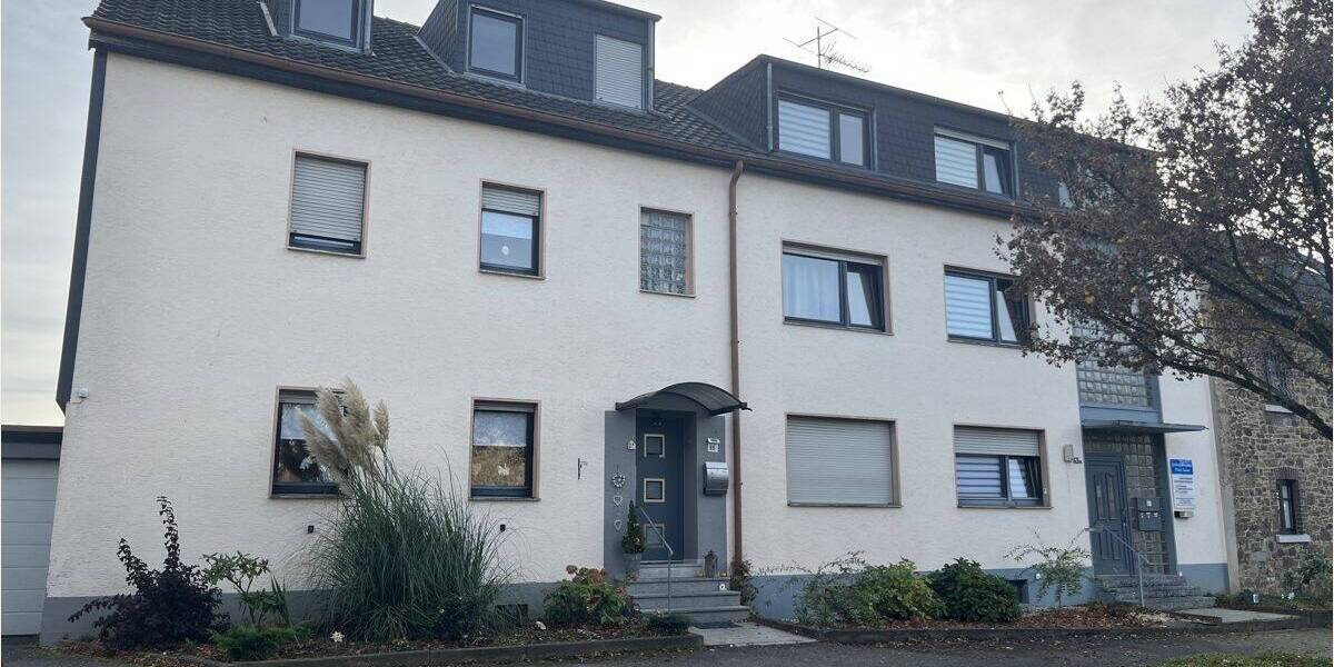 Investment und teilweise Eigennutzung möglich! Mehrfamilienhaus in Aachen-Brand zimmer