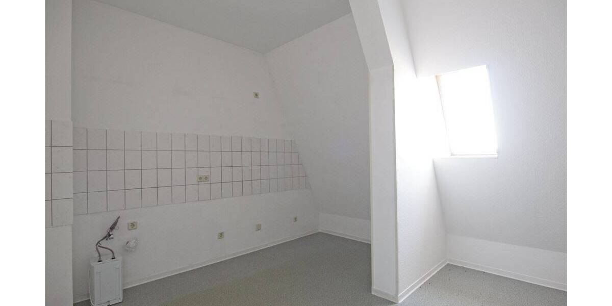 Etagenwohnung Frankenberg - 2 Zimmer, 81 m&sup2;, 399&euro; | Angebot:25821056