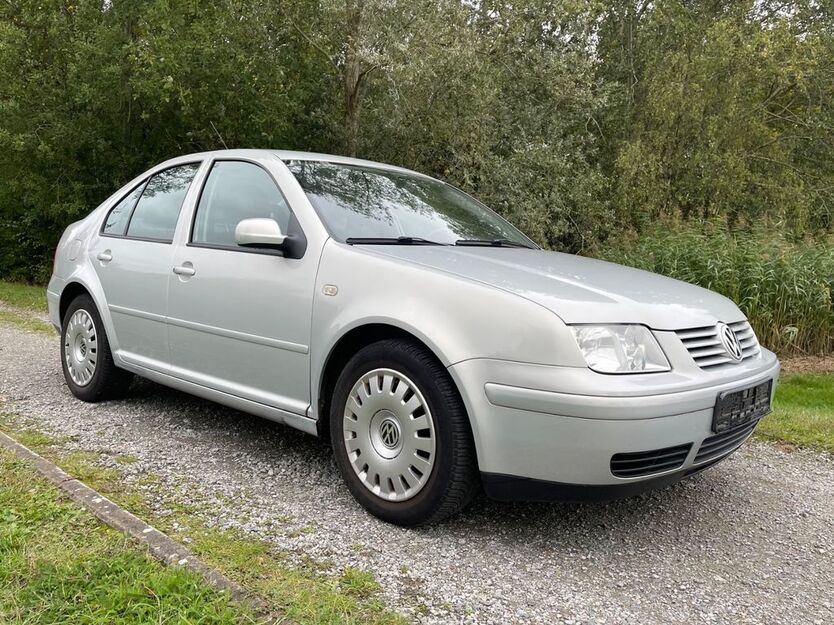 VW Bora 136.000 km 2.490 € Bremen 28197