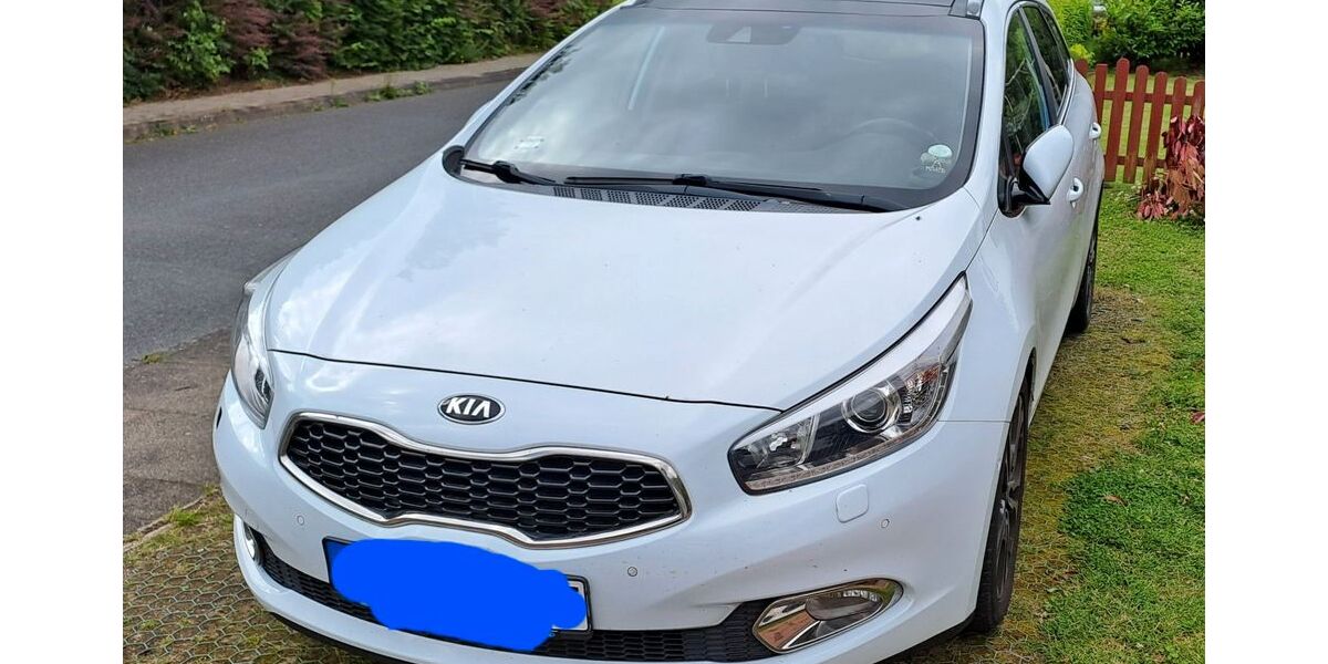 Kia ceed Sportswagon 153.416 km 7.999 &euro; Ratzeburg 23909