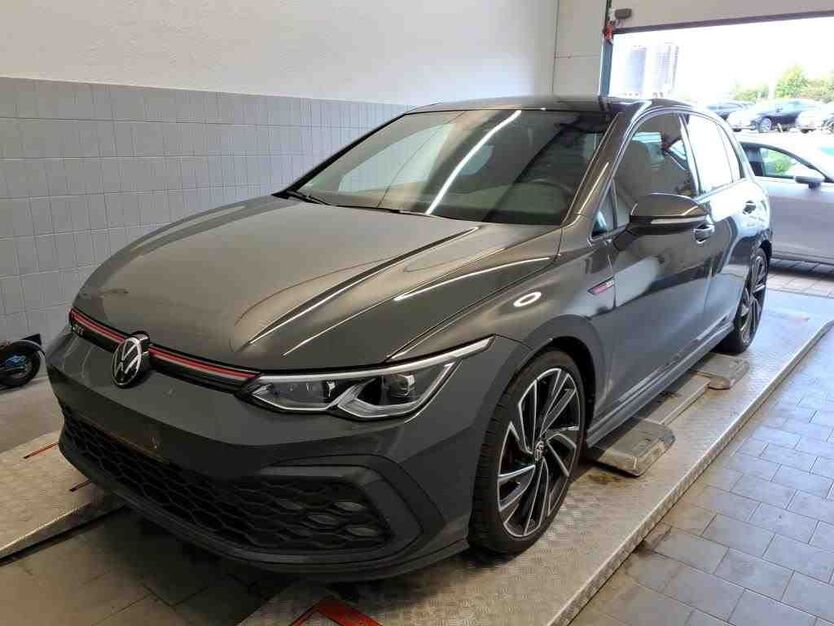 VW Golf 47.600 km 27.340 € Wackersdorf 92442