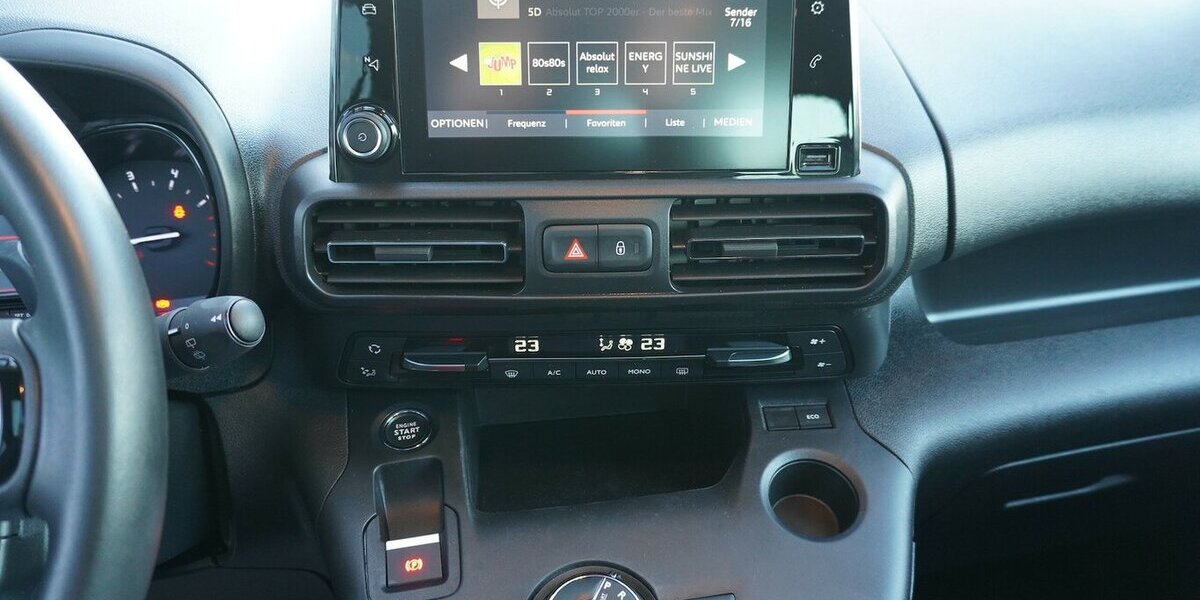 Fiat Doblo Kombi 1.5 130 AT / 10-Zoll Navi + AHK 39.814 km 23.503 &euro; Münchenbernsdorf 07589