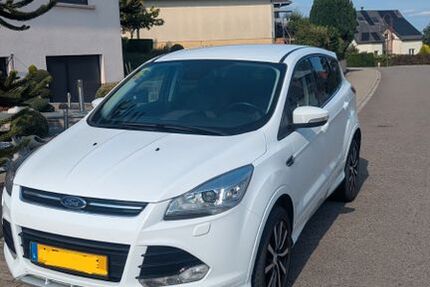 Ford Kuga 158.000 km 12.500 € Niederfeulen 09176
