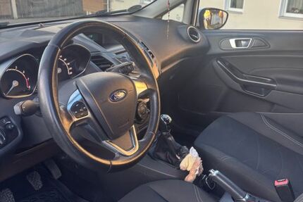 Ford Fiesta 80.000 km 6.500 &euro; Trostberg 83308